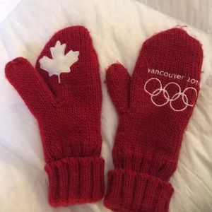 Hudson Bay Vancouver 2010 Olympic Mittens